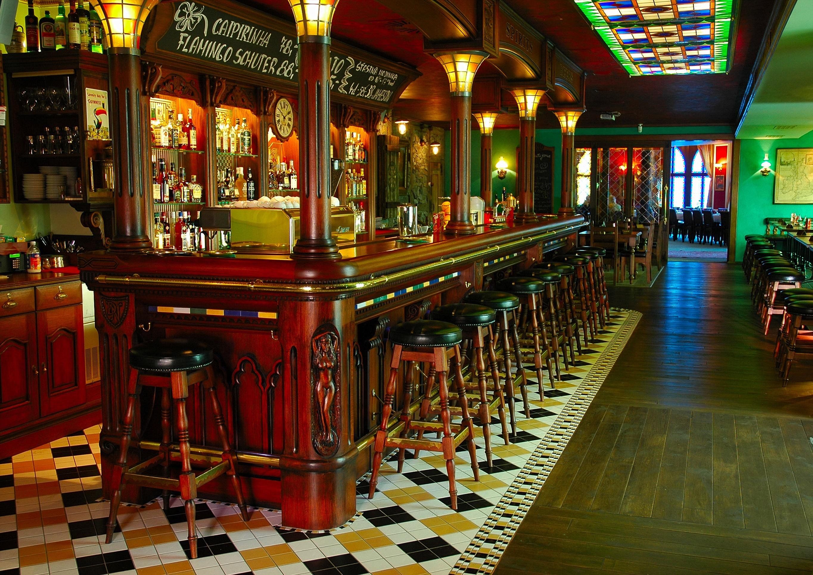 Bar Photo