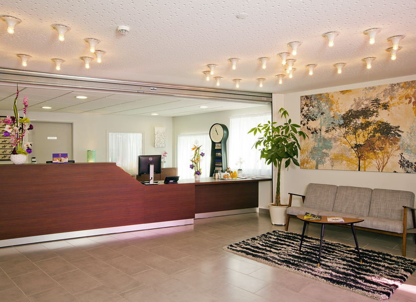 Front desk Photo