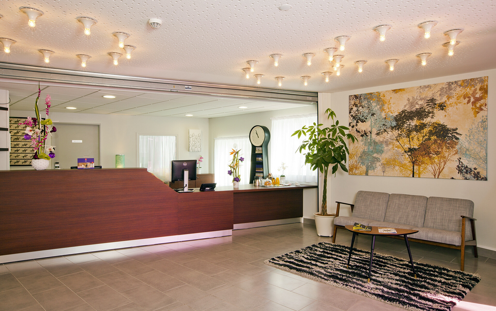 Front desk Photo