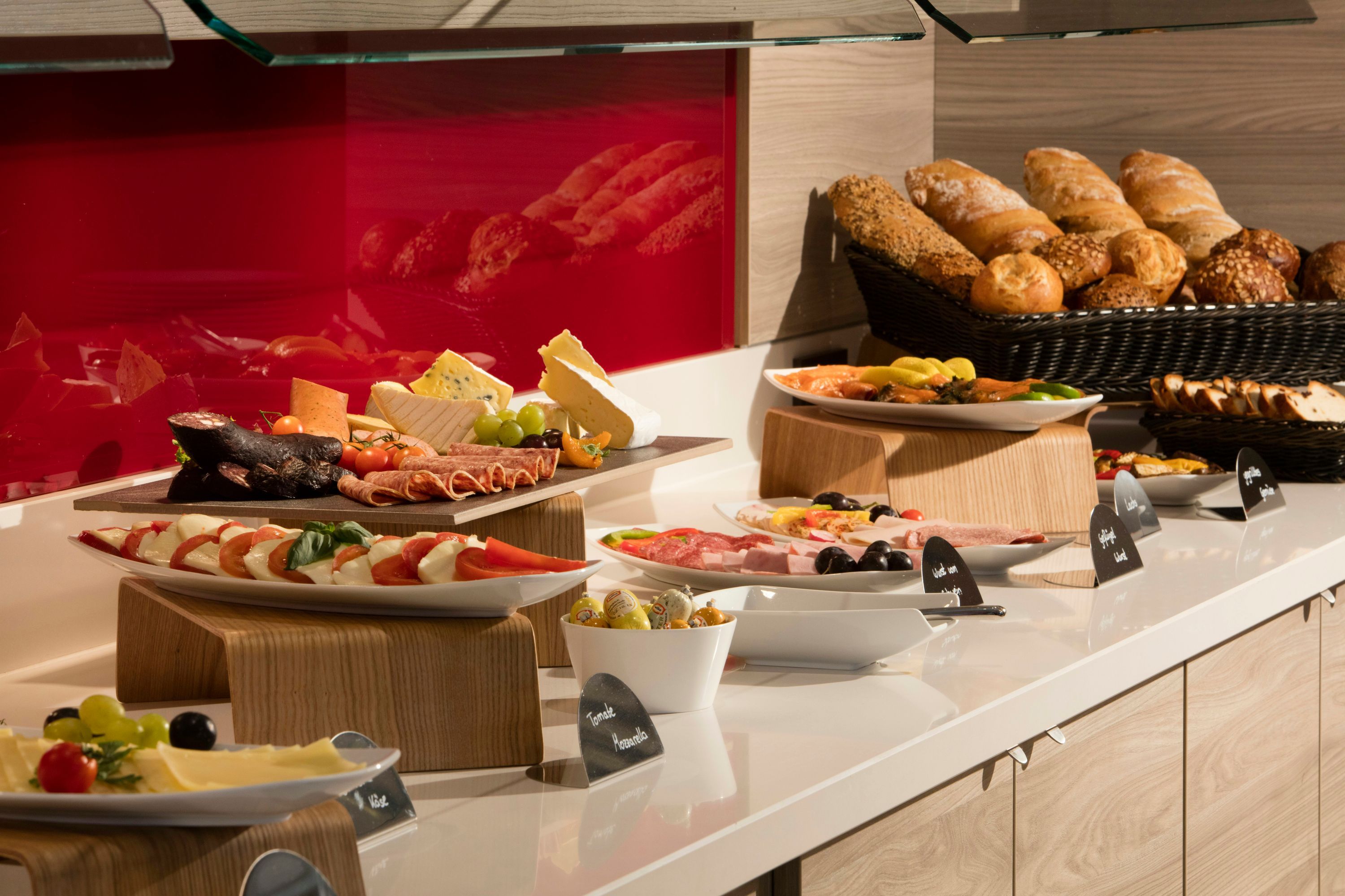 Buffet Photo