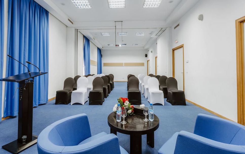 Conference room Photo