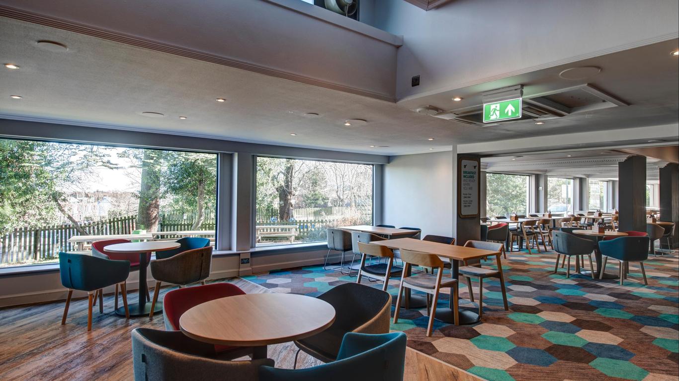 Holiday Inn Express Edinburgh City West, An IHG Hotel