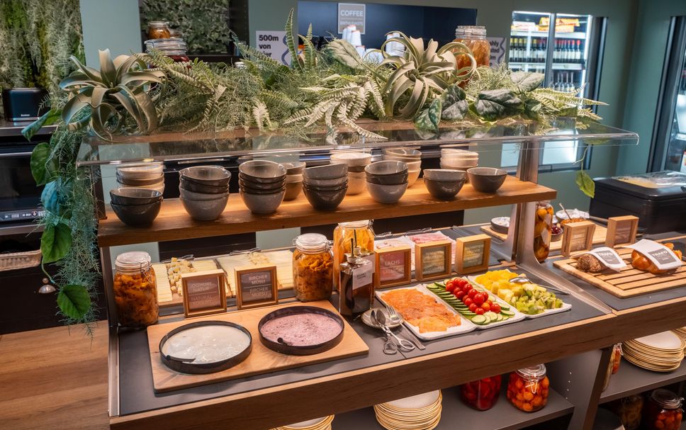 Buffet Photo