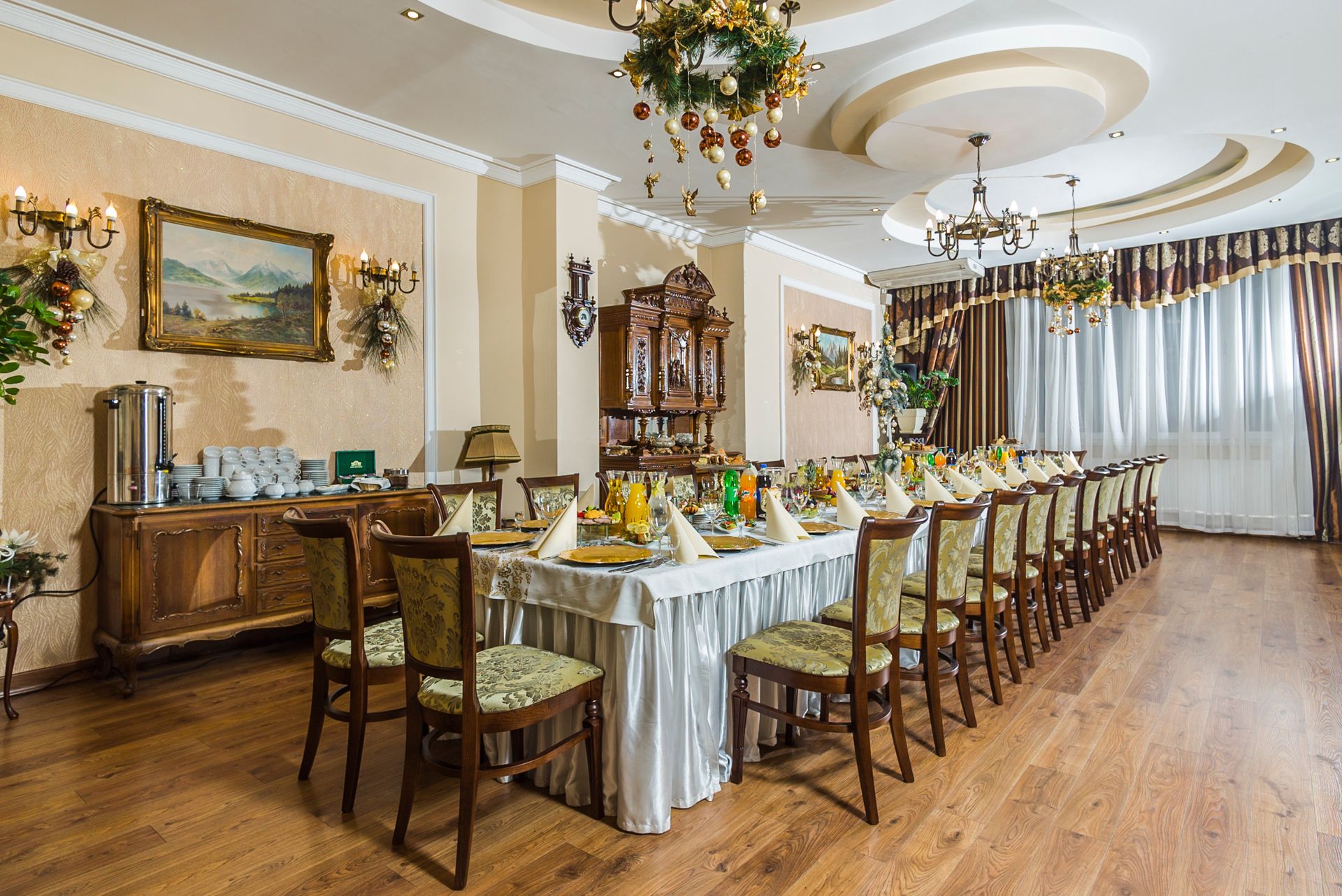 Restaurant Photo