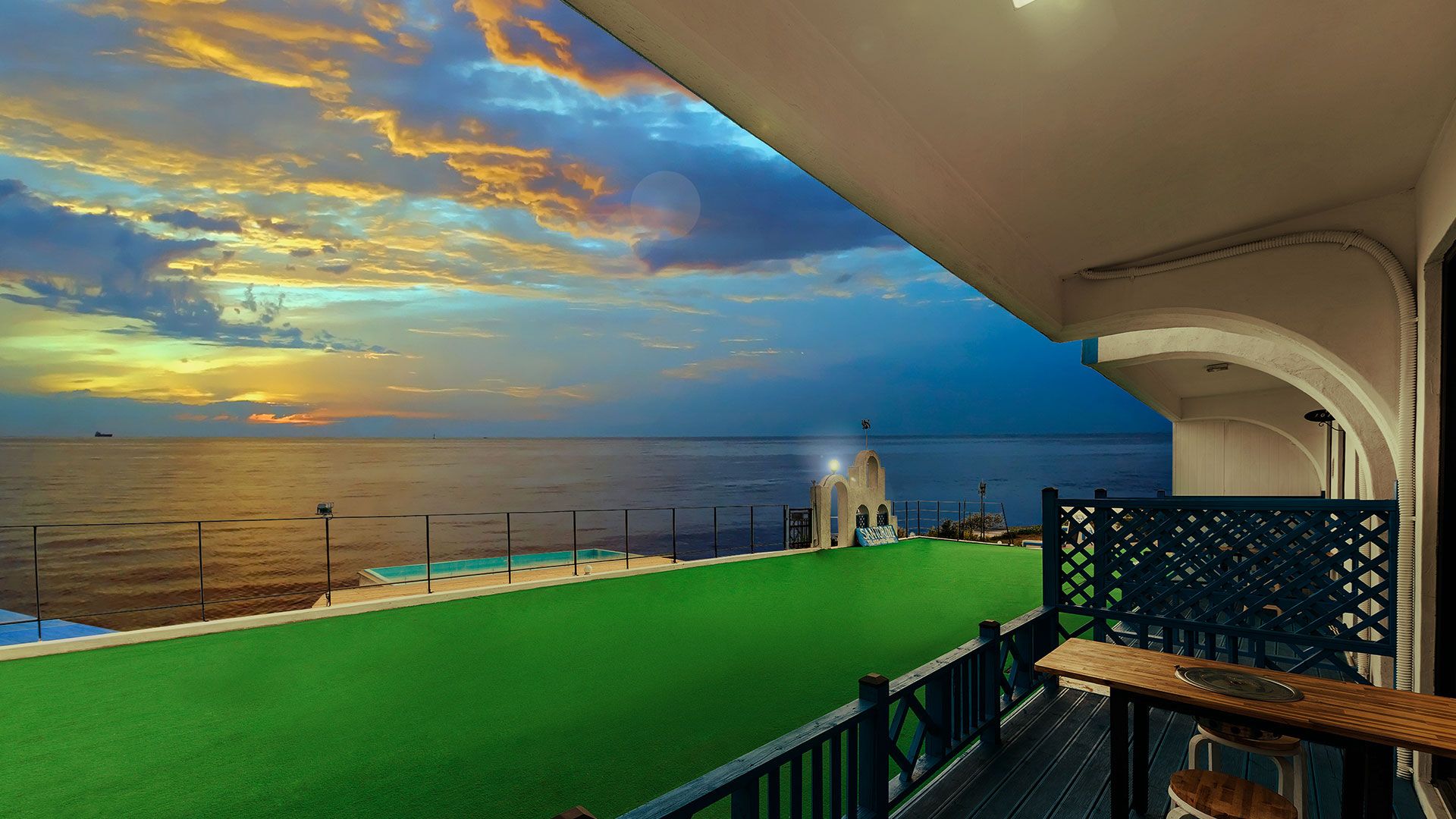 Balcony Photo