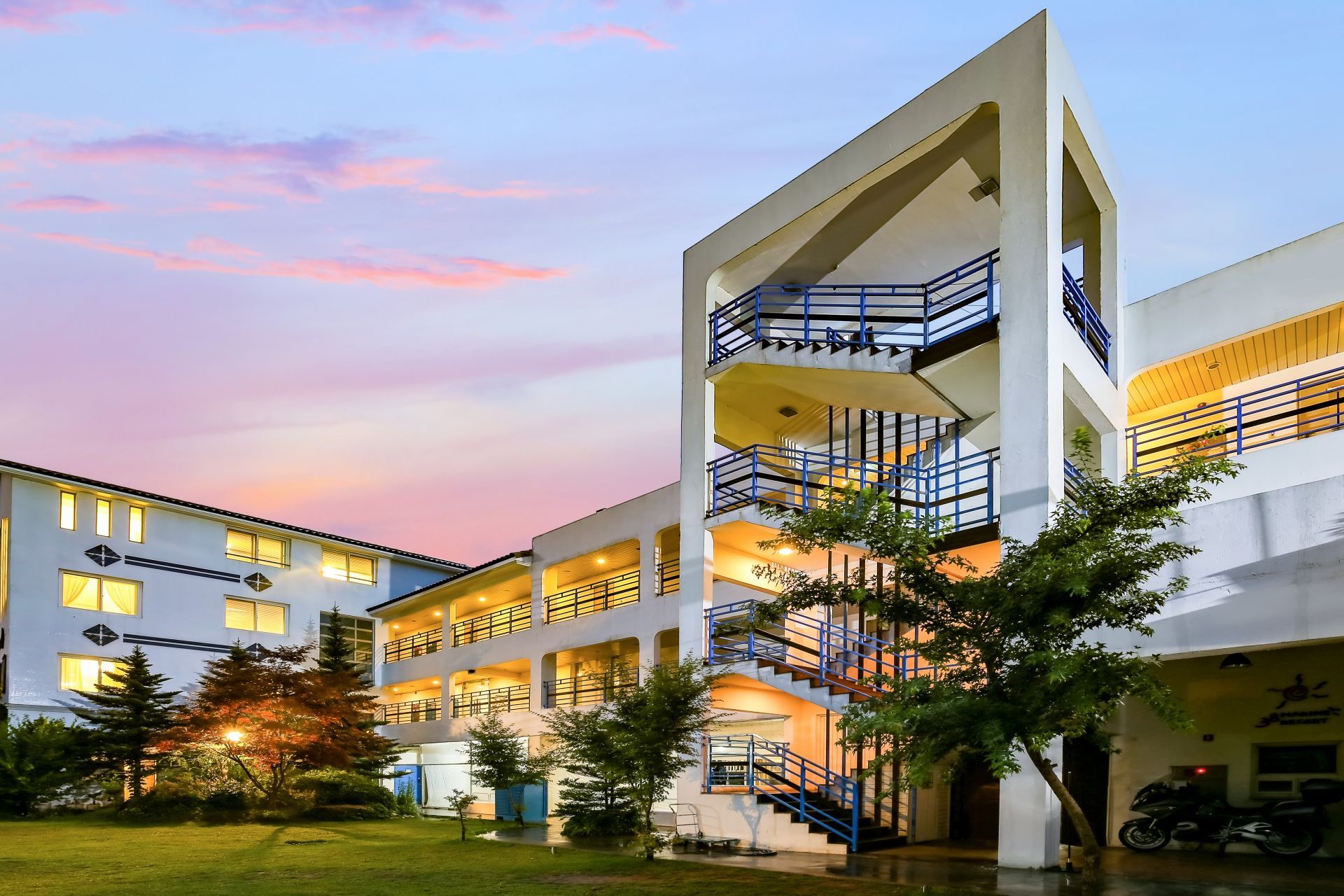 Building Photo