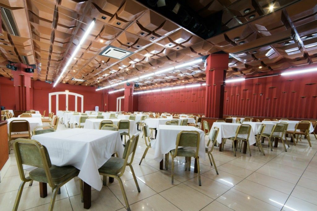 Banquet hall